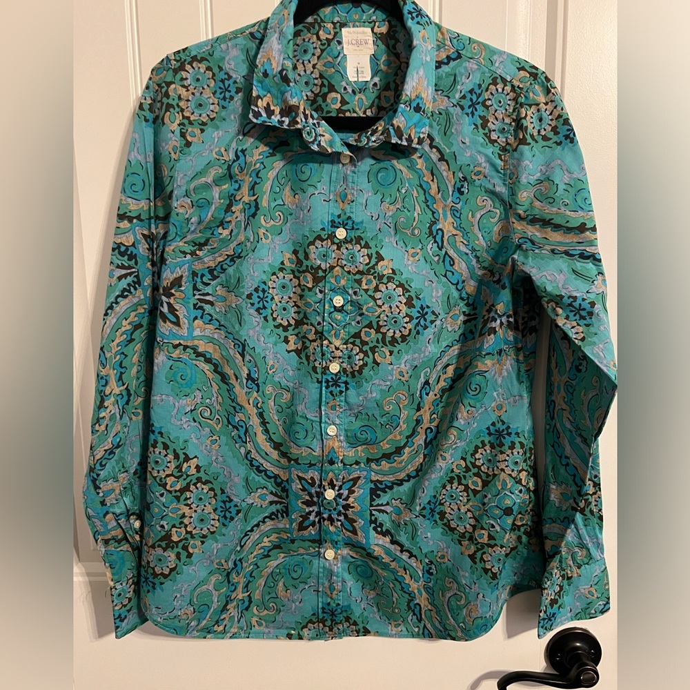 #1515. J. Crew Long Sleeve Green Button Blouse. Size M